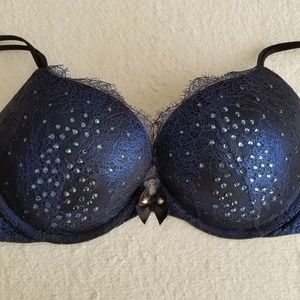 Victoria's Secret Very Sexy Push Up Bra 34D